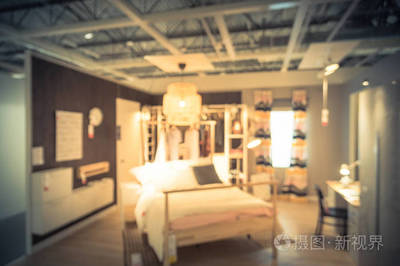 模糊背景卧室模型 家具零售店的创新展示策略